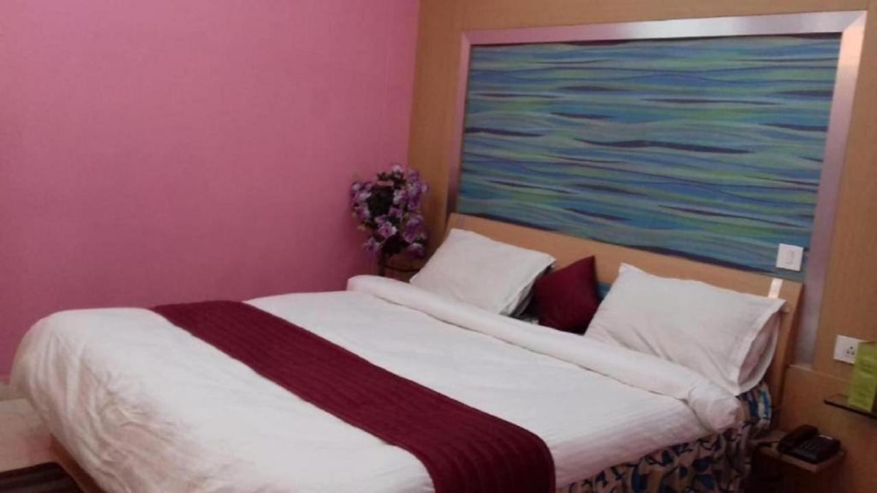 Hotel Barbareek Шиллонг Екстер'єр фото