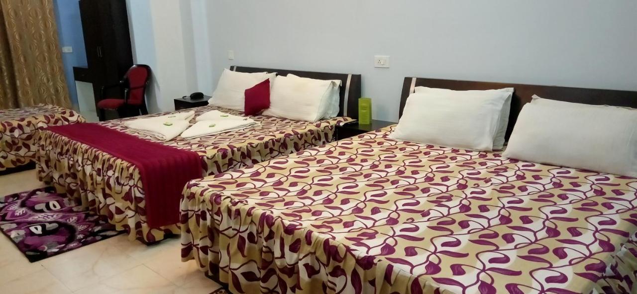 Hotel Barbareek Шиллонг Екстер'єр фото